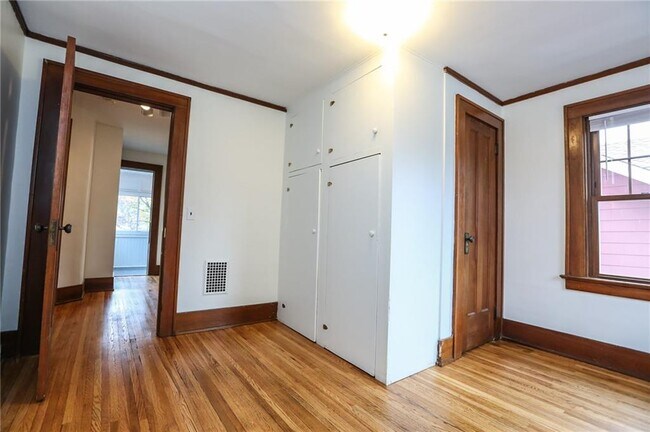 Building Photo - 516 Cedarwood Terrace