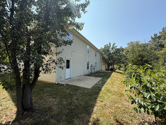 Building Photo - 1703 Hanover Blvd