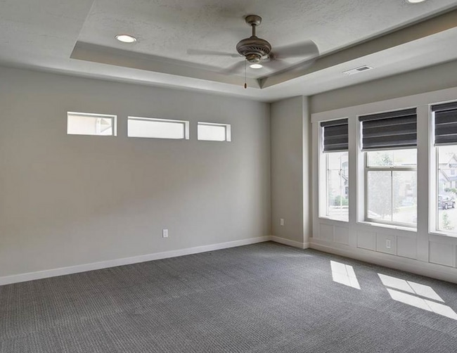 Building Photo - 2 bed, 2.5 bath Exquisite Harris Ranch Mil...