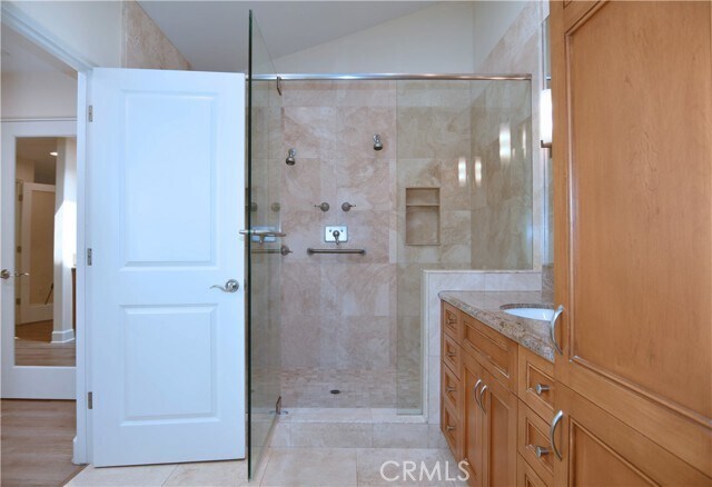 Building Photo - 15 Beachcomber Dr