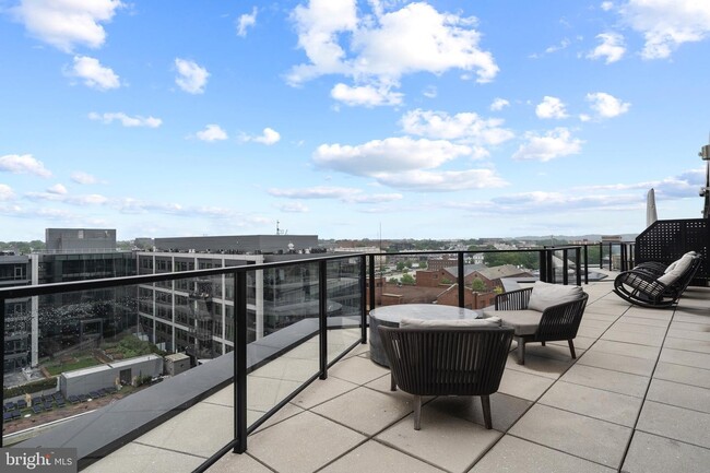 Penthouse Outdoor Lounge (North / North East Facing) - 1300 4th St SE