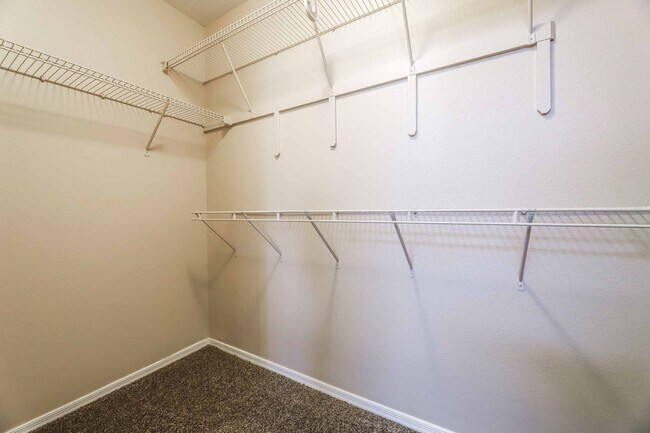 Building Photo - Sun City Summerlin - Golf Course Community...