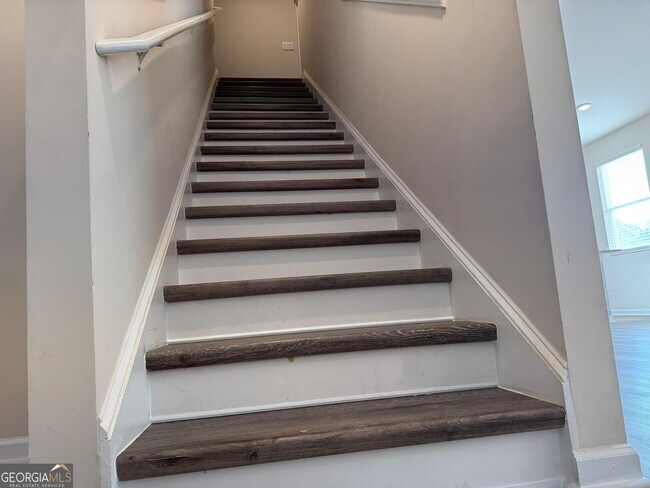 Building Photo - 97 Brode Ln