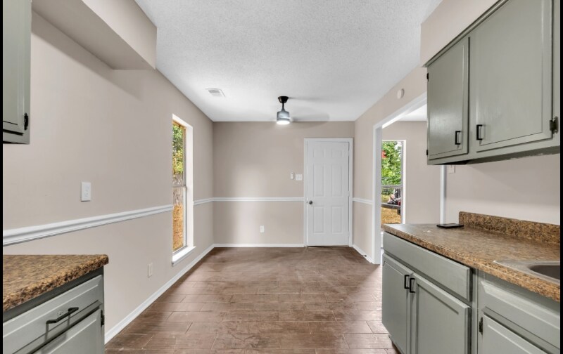 Building Photo - 4275 Briarberry Ln