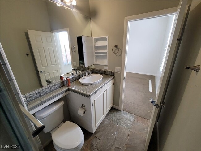 Building Photo - 9338 Wilderness Glen Ave