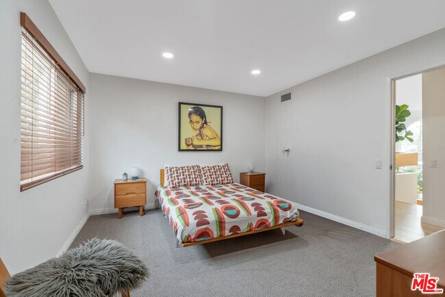 Building Photo - 1979 Grace Ave