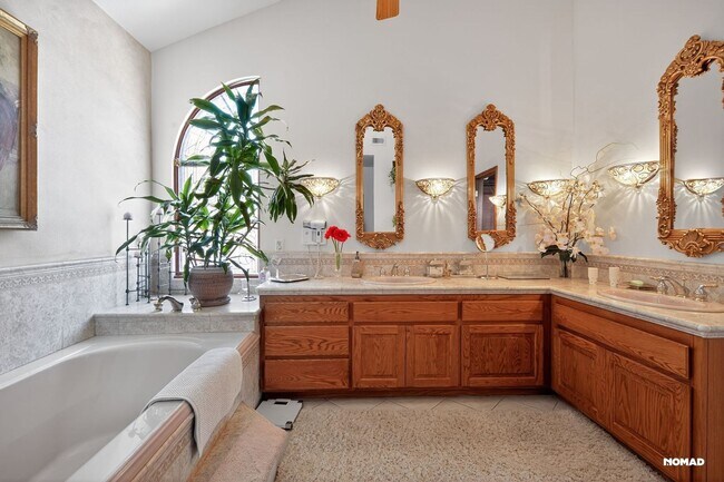 Building Photo - Charming 2BR House in Escondido