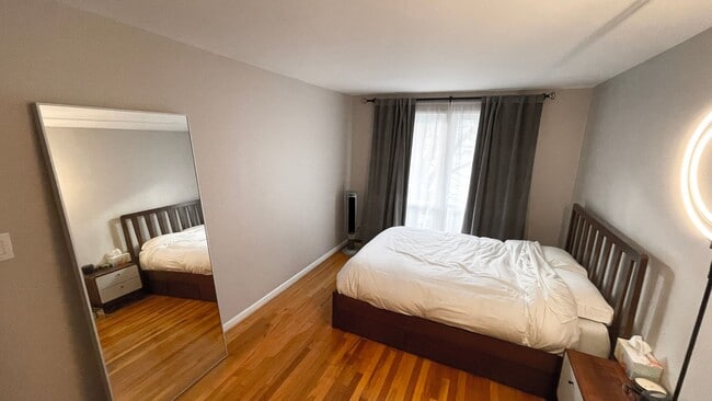 Building Photo - Spacious in SW