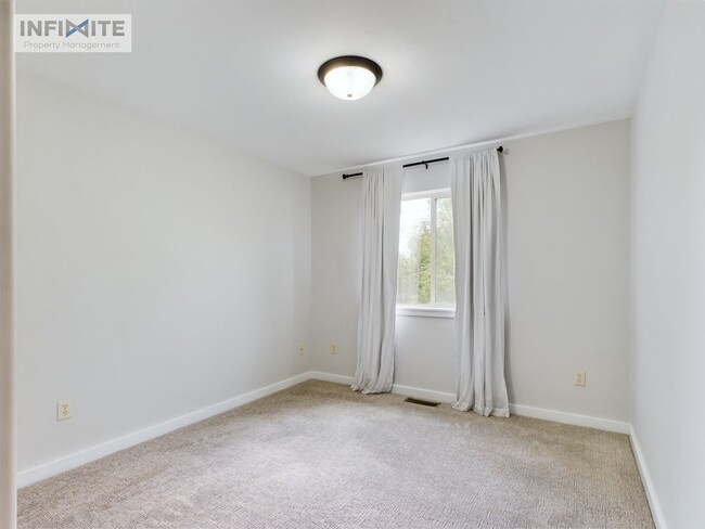 Building Photo - Immaculate 3 Bedroom in Bozeman
