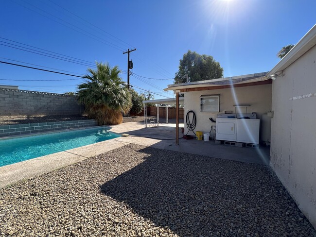 Building Photo - 1880 Caballero Way