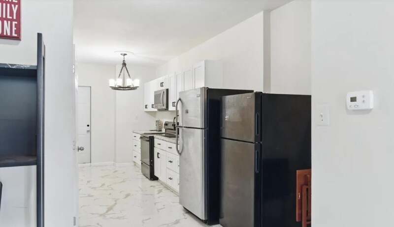 Building Photo - 1414 E Oliver St