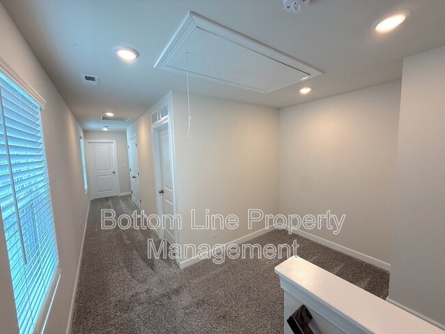 Building Photo - 629 Cranford Dr