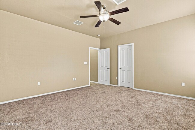 Building Photo - 7008 Faxon Dr