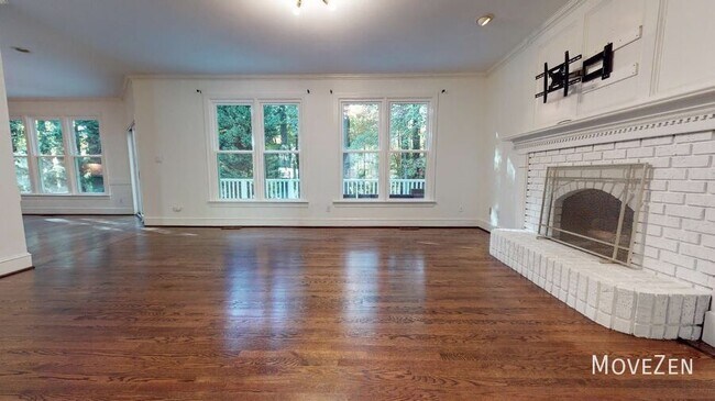 Building Photo - 123 Greymist Ln