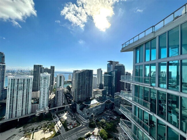 Building Photo - 92 SW 3rd St