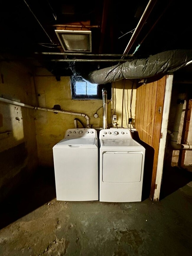 Building Photo - Cozy 3 bedroom home located in South Allentown, PA