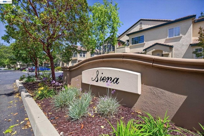 Building Photo - 4039 Ghiotti Ct