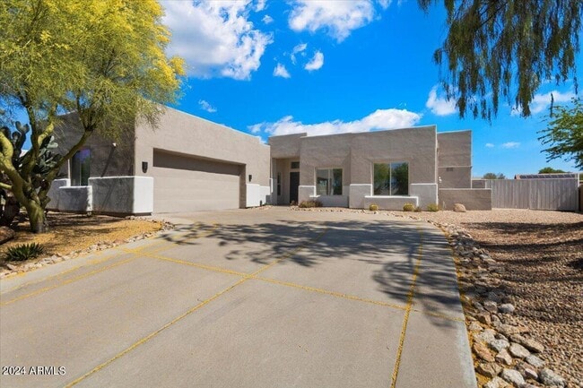 Primary Photo - 11318 E White Feather Ln