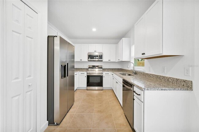 Building Photo - 1308 Bond St
