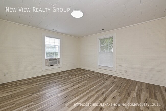 Building Photo - 3619 Little Mountain Rd