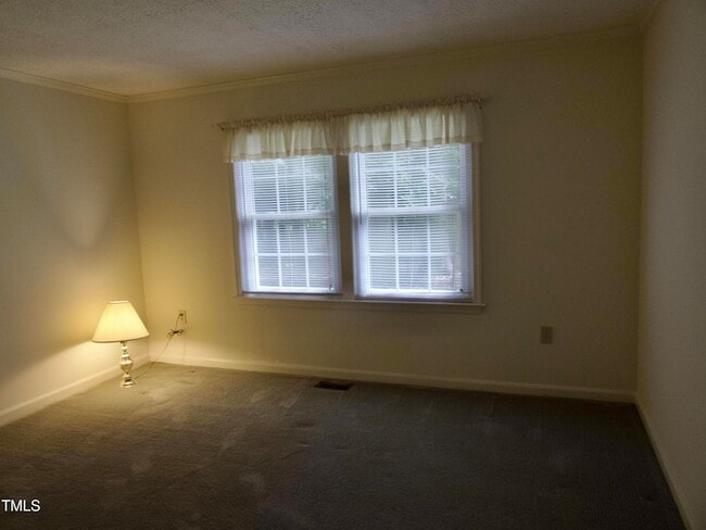 Building Photo - 979 Lamont Norwood Rd