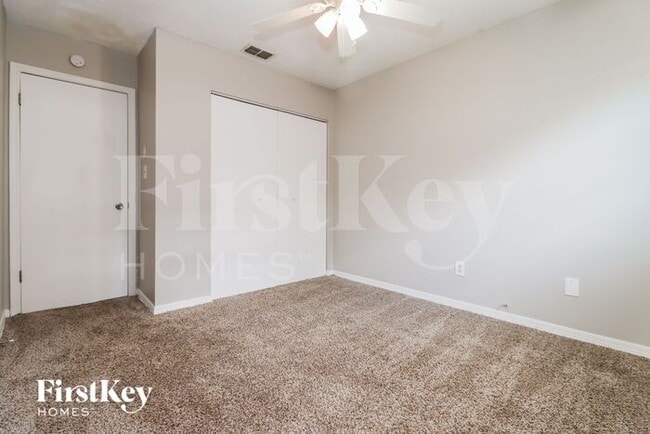 Building Photo - 6816 N 47th St