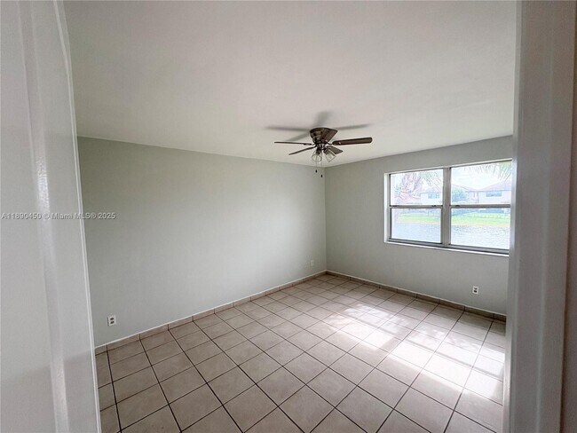 Building Photo - 11250 SW 13th St