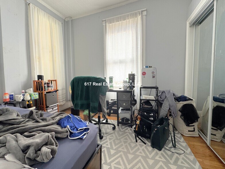 Building Photo - 18 Allston St