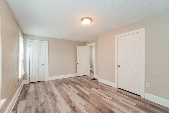 Building Photo - 1510 Arlington Ave
