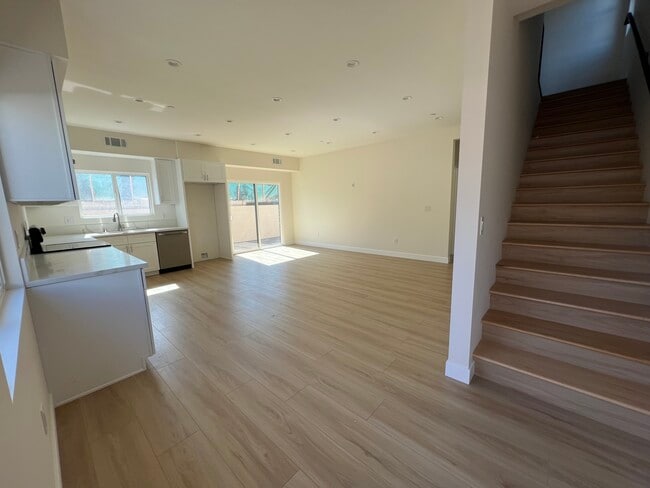 Building Photo - 7622 Arcola Ave