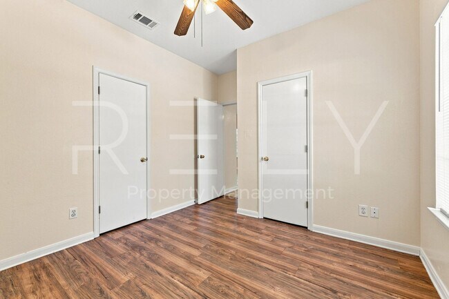 Building Photo - 2908 Whisper Oaks Ln