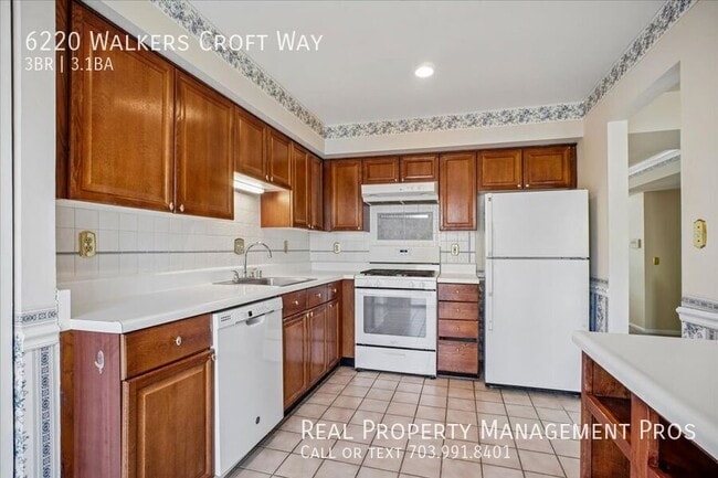 Building Photo - 6220 Walkers Croft Way