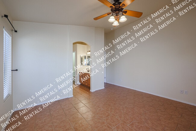 Building Photo - 1218 W Rose Marie Ln