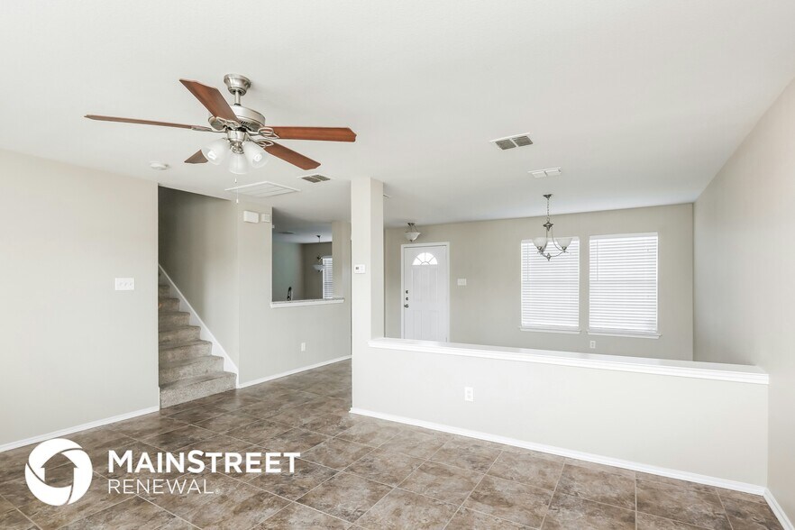 Building Photo - 2206 Midbury Dr