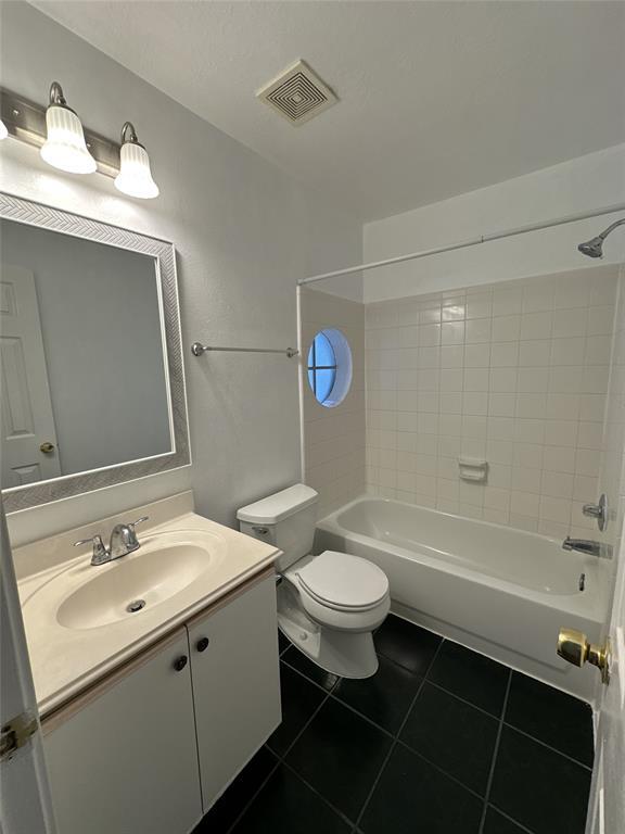 Building Photo - 11734 Birch Meadow Dr