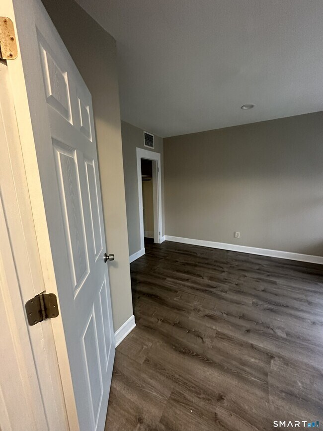 Building Photo - 179 Orland St