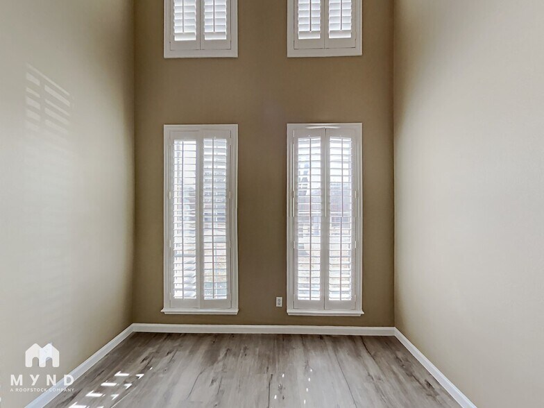 Building Photo - 9774 Legend Trail