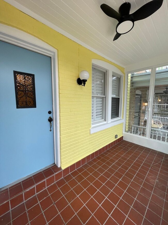 Building Photo - Charming 1928 Row Home for Rent with Modern Amenities — 2 Bedroom 2 Full Bath w/ 2 Half Baths, 2 ...