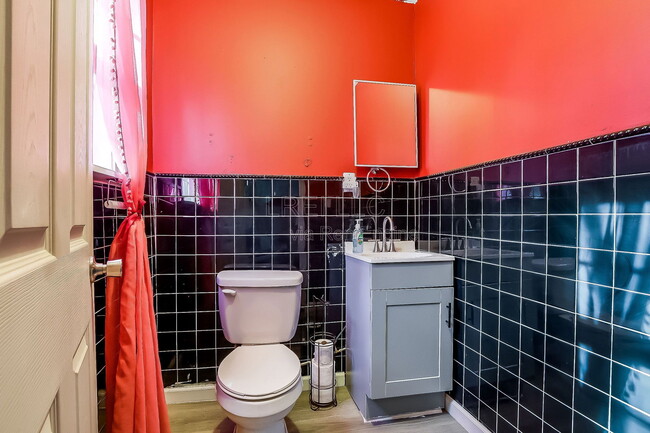 Building Photo - 1774 Bolling Ave