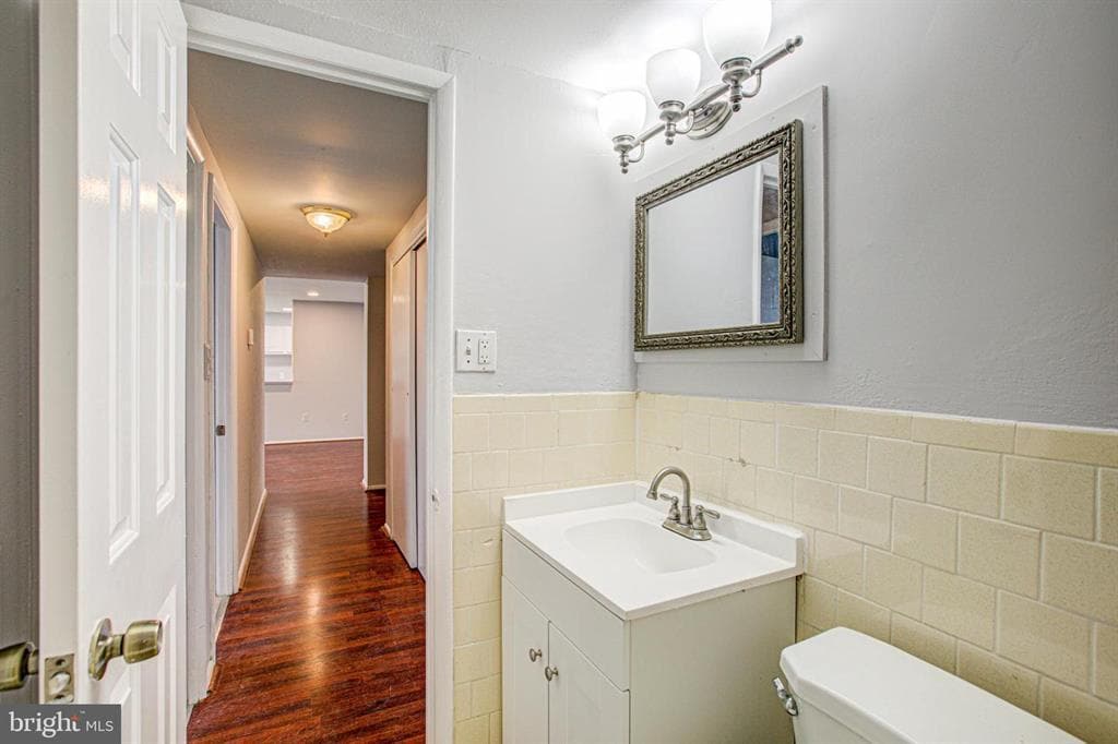 Building Photo - 16 S Van Dorn St
