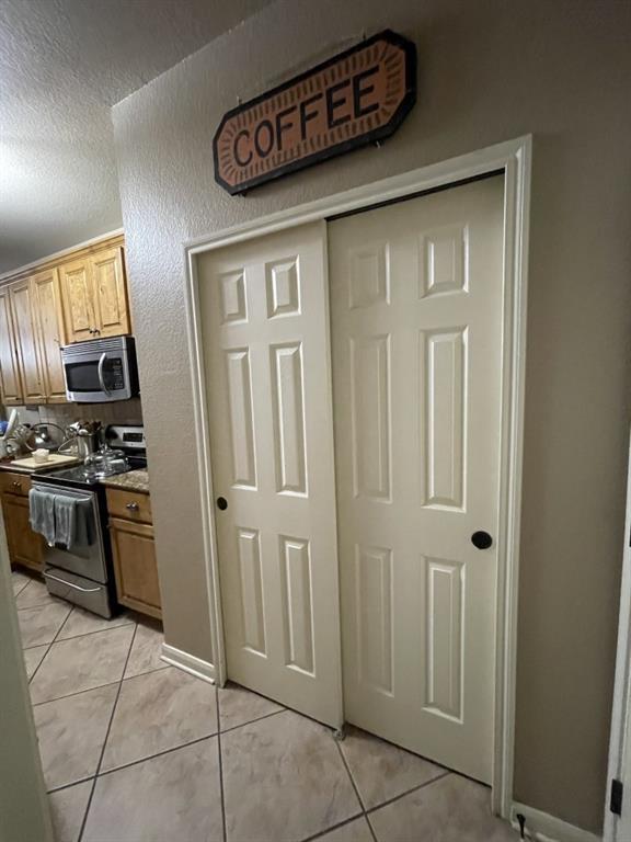 Building Photo - 2724 Cascade Falls Dr