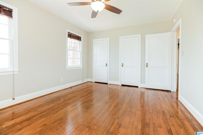 Building Photo - 501 21st Ave S