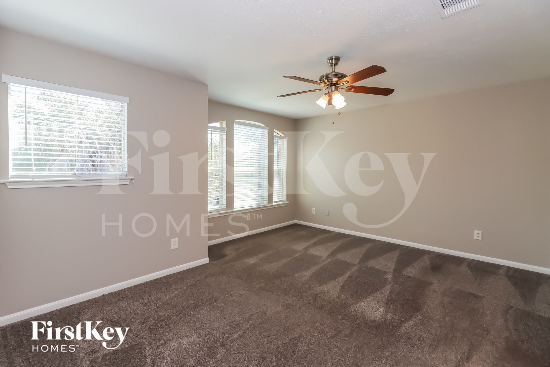 Building Photo - 20715 Sycamore Wood Dr