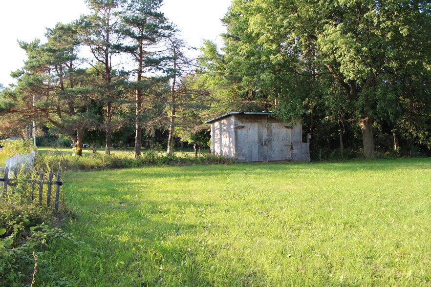 Primary Photo - 6605 NY-58