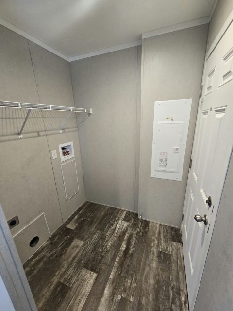 Building Photo - 1455 East Dr