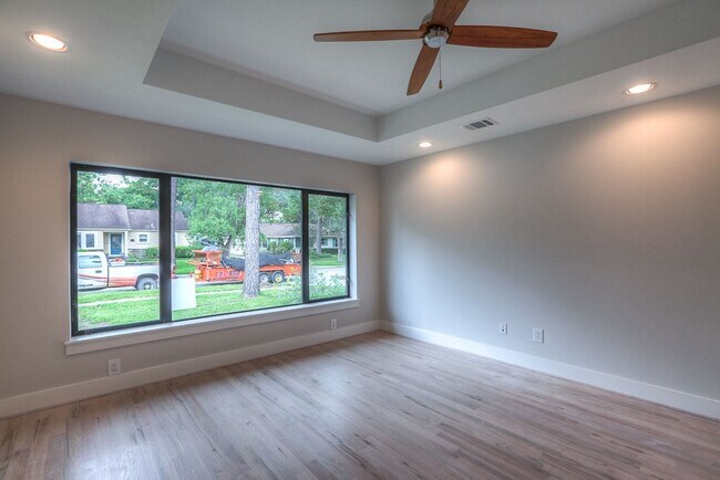 Building Photo - 4127 Underwood St