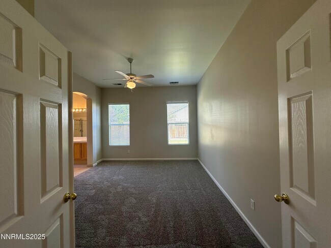 Building Photo - 10175 Coyote Creek Ct