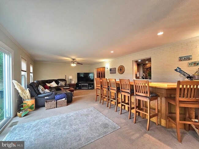 Building Photo - 3803 Aquia Dr