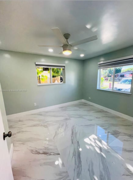 Building Photo - 10370 SW 174th Ter