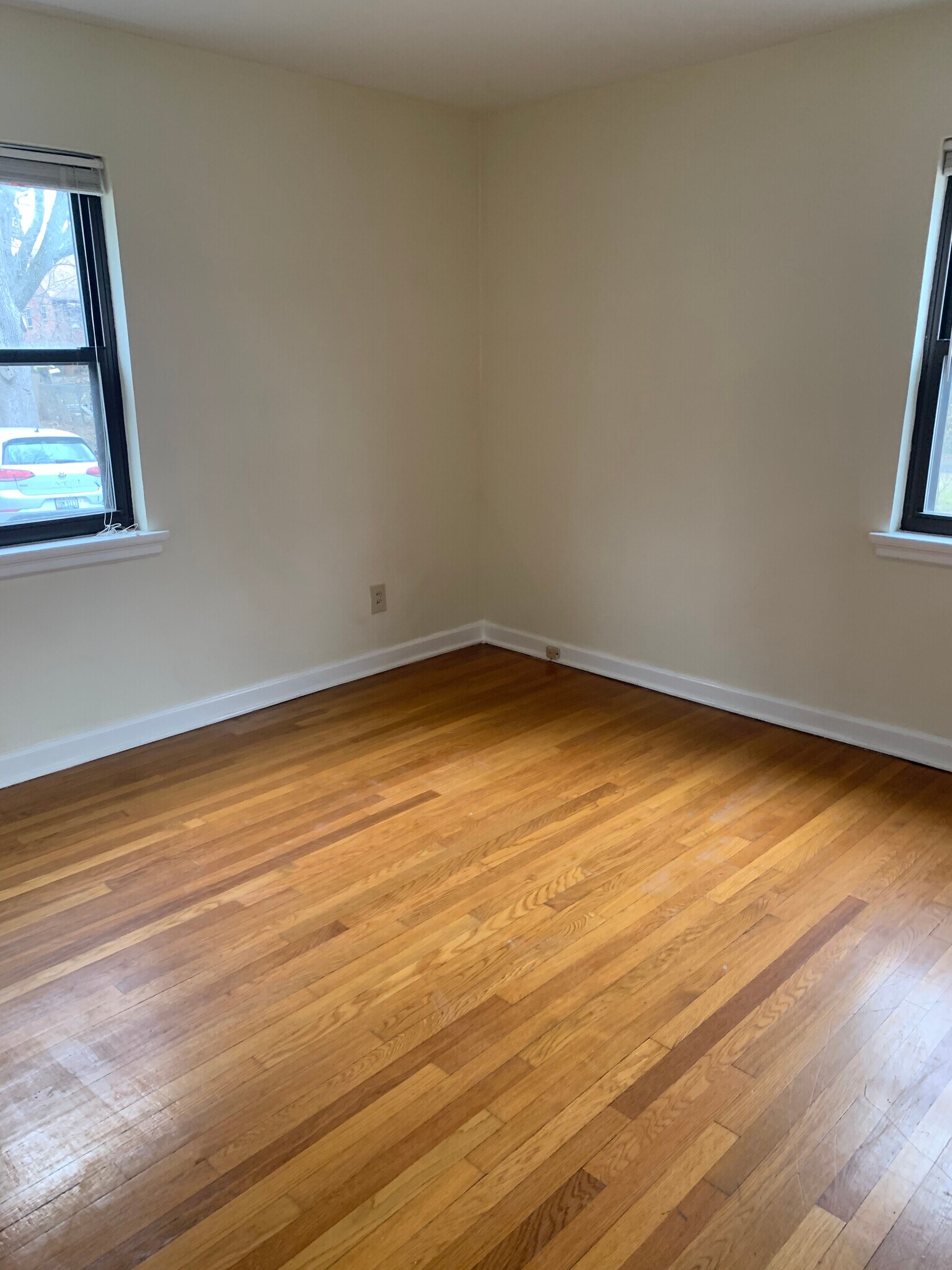 Building Photo - 3000 Bellewood Ave